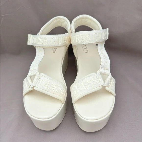 NWOT GUESS PLATFORM OFF WHITE SZ 9 SANDALS CLOTH STRAPS WITH GUESS LOS ANGELES - Picture 3 of 13